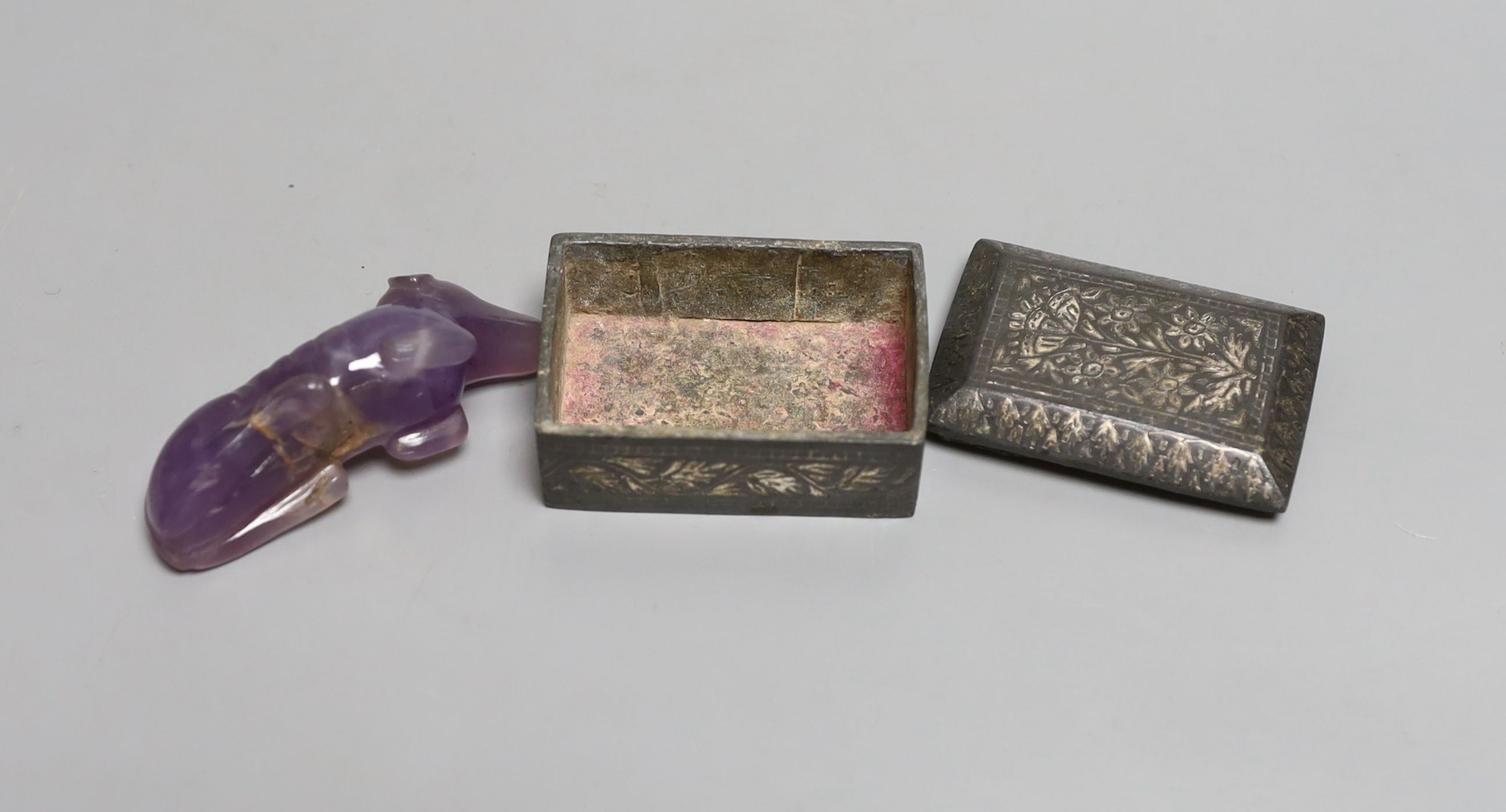 A carved amethyst type dog and a Bidri ware box